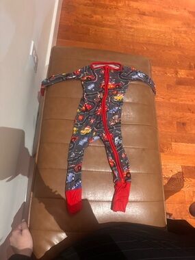 Little sleepies Pixar “Cars” print 6-12 months, like new